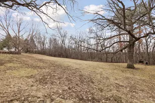 1310 Deerwood Dr, Eagan, MN 55123 - Photo 44