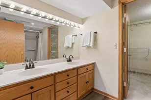 1310 Deerwood Dr, Eagan, MN 55123 - Photo 30