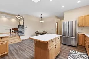 1310 Deerwood Dr, Eagan, MN 55123 - Photo 14