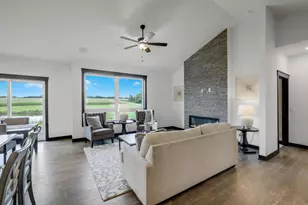 490 Sea Wing Blvd, Prescott, WI 54021 - Photo 6