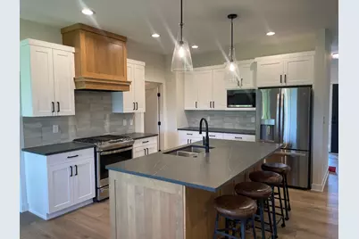 301 Somerby Parkway NE, Byron, MN 55920 - Photo 4