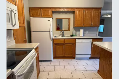 4326 Buckingham Court #1705, Vadnais Heights, MN 55127 - Photo 4