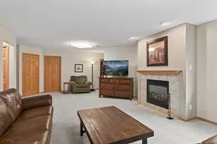 8821 Preserve Pl, Savage, MN 55378 - Photo 22