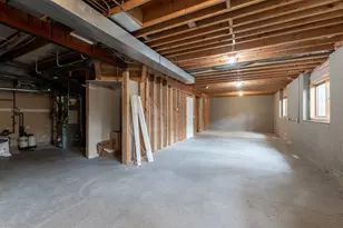 5541 W 70th St, Edina, MN 55439 - Photo 38