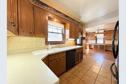 531 W Summit Avenue, Fergus Falls, MN 56537 - Photo 6