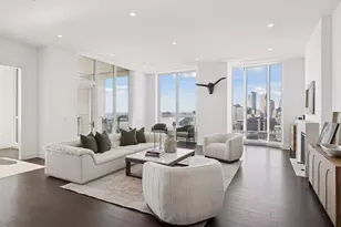 1111 W River Pkwy, Minneapolis, MN 55415 - Photo 2