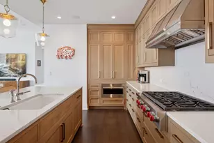 1111 W River Pkwy, Minneapolis, MN 55415 - Photo 12