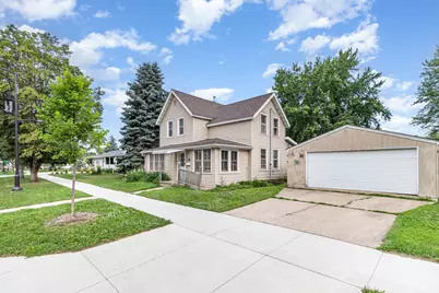 316 E Main Street, Belle Plaine, MN 56011 - Photo 1
