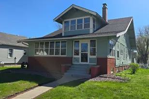 612 Strait Ave, Worthington, MN 56187 - Photo 1