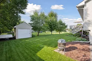 10555 56th St NE, Albertville, MN 55301 - Photo 34