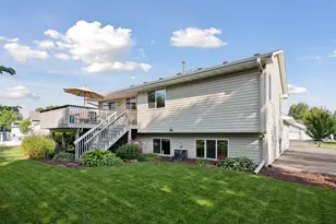 10555 56th St NE, Albertville, MN 55301 - Photo 32