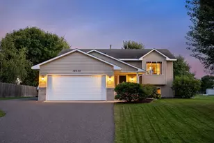 10555 56th St NE, Albertville, MN 55301 - Photo 2