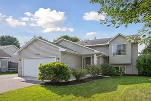 10555 56th St NE, Albertville, MN 55301 - Photo 4