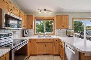 10555 56th St NE, Albertville, MN 55301 - Photo 14
