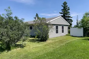 53 Edwards Dr, Silver Bay, MN 55614 - Photo 2