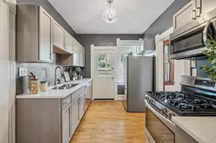 909 22nd Ave NE, Minneapolis, MN 55418 - Photo 10
