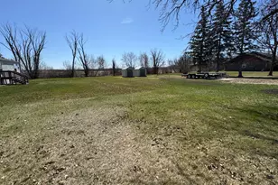 610 Tamarack St, Badger, MN 56714 - Photo 20