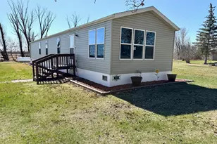 610 Tamarack St, Badger, MN 56714 - Photo 28