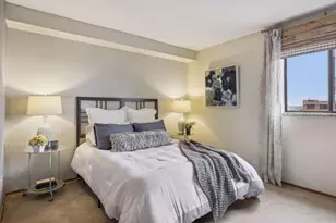 78 10th St E, Saint Paul, MN 55101 - Photo 10