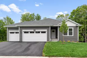 687 Aspen Ln, Montrose, MN 55363 - Photo 2