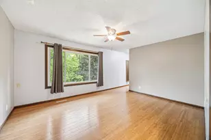 21 Red Fox Rd, North Oaks, MN 55127 - Photo 32