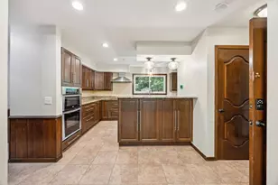 21 Red Fox Rd, North Oaks, MN 55127 - Photo 26