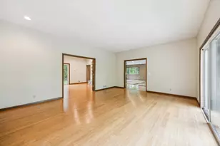 21 Red Fox Rd, North Oaks, MN 55127 - Photo 14