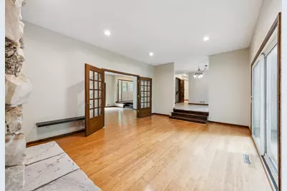 21 Red Fox Road, North Oaks, MN 55127 - Photo 16