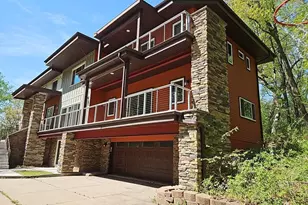 21 Red Fox Rd, North Oaks, MN 55127 - Photo 8