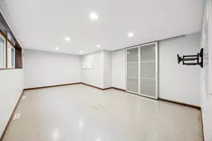 21 Red Fox Rd, North Oaks, MN 55127 - Photo 52