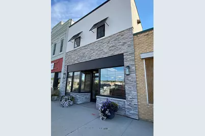 114 2nd Street SE, Hallock, MN 56728 - Photo 1