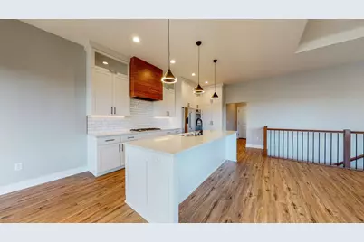 928 Milborne Lane NW, Rochester, MN 55901 - Photo 4