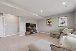 7136 Pearl Dr, Chanhassen, MN 55317 - Photo 16