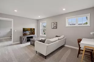 7136 Pearl Dr, Chanhassen, MN 55317 - Photo 8