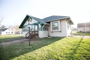 705 5th Ave, Madison, MN 56256 - Photo 1