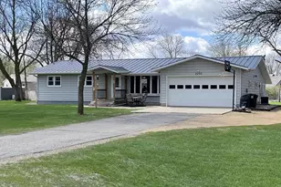 2250 18th Ave, Windom, MN 56101 - Photo 2