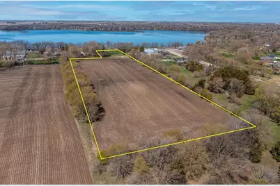 2413 Albion Avenue, Fairmont, MN 56031 - Photo 1