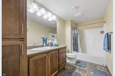 6048 27th Street S, Fargo, ND 58104 - Photo 34