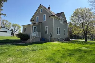 1105 13th St N, Benson, MN 56215 - Photo 2