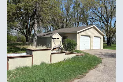 1105 13th Street N, Benson, MN 56215 - Photo 4