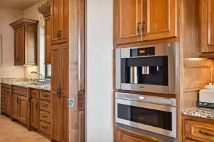 1860 Shoreline Dr, Orono, MN 55391 - Photo 36