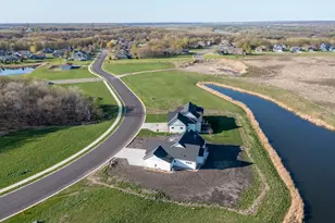 2132 Deerwood Dr, North Mankato, MN 56003 - Photo 42