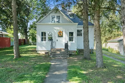 305 S Pierson Avenue, New Richmond, WI 54017 - Photo 1