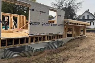 2140 Arkwright St, Maplewood, MN 55117 - Photo 2