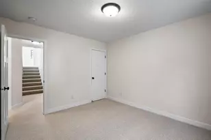 2140 Arkwright St, Maplewood, MN 55117 - Photo 14