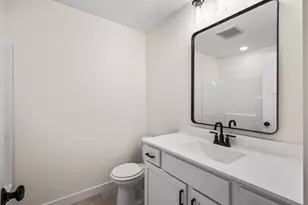 2140 Arkwright St, Maplewood, MN 55117 - Photo 12