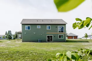 656 Lake Forest Cir, Detroit Lakes, MN 56501 - Photo 74