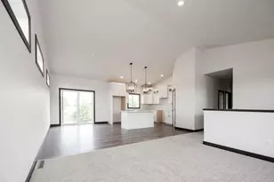 656 Lake Forest Cir, Detroit Lakes, MN 56501 - Photo 10