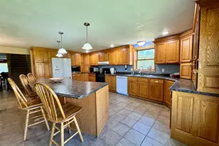 55715 State Hwy 11, Warroad, MN 56763 - Photo 4