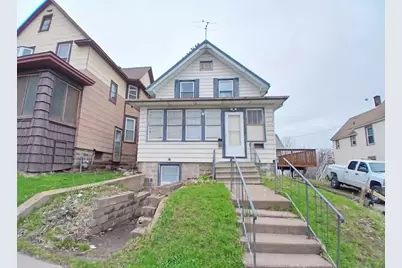 610 N 24th Avenue W, Duluth, MN 55806 - Photo 1